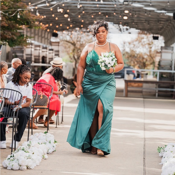 Dresses & Skirts - Elegant Green Gown with Slit